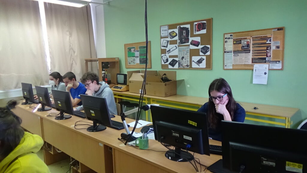 Úspěch v ústředním kole Bobříka informatiky