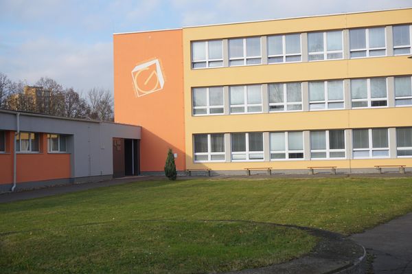 Rozhodnutí o vyhlášení 1. kola přijímacího řízení