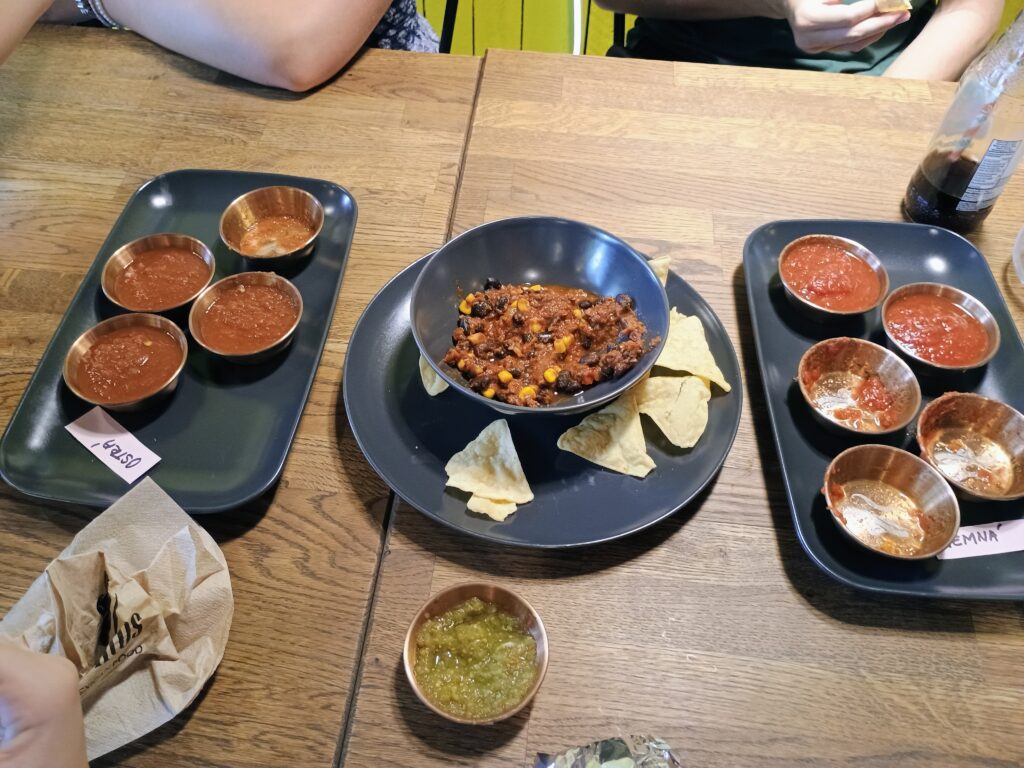 Degustace mexické kuchyně: studenti objevovali svět ostrých chutí