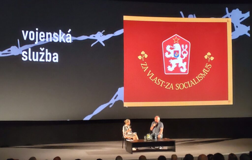 Beseda s pamětníkem